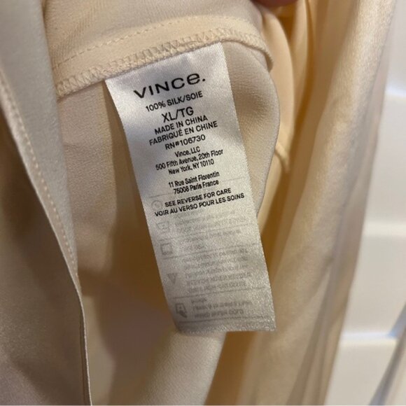 Vince Silk Button Down Blouse Buttercream Size XL - Picture 4 of 4